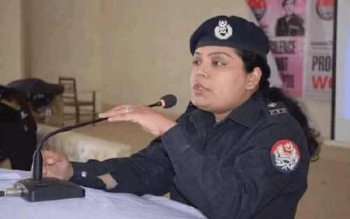 عمارہ اطہر لاہور کی پہلی خاتون سی ٹی او بن گئیں۔ عمارہ اطہر لاہور کی پہلی خاتون سی ٹی او بن گئیں۔