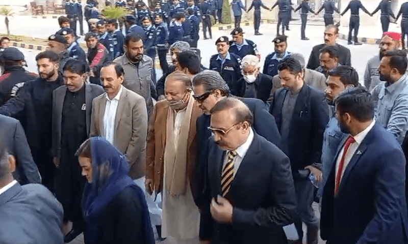 نواز نے انتخابات کی راہ میں ایک اور قانونی رکاوٹ دور کر دی، العزیزیہ کیس میں IHC سے بری