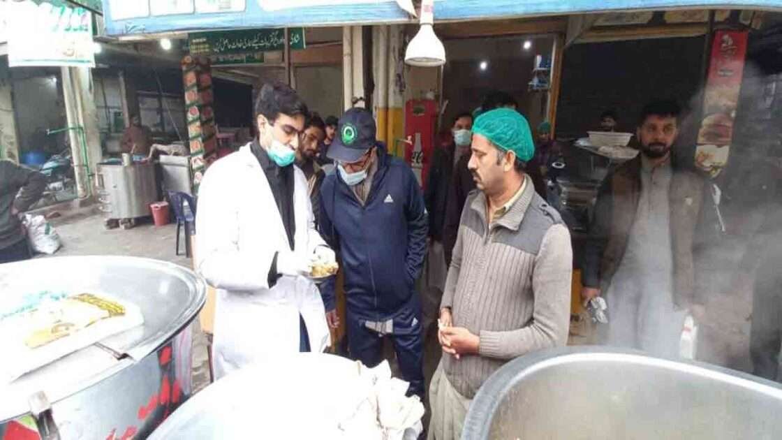 صحت دشمن عناصر کیخلاف پنجاب فوڈ اتھارٹی کا کریک ڈاؤن، ناشتہ پوائنٹس پر چھاپے